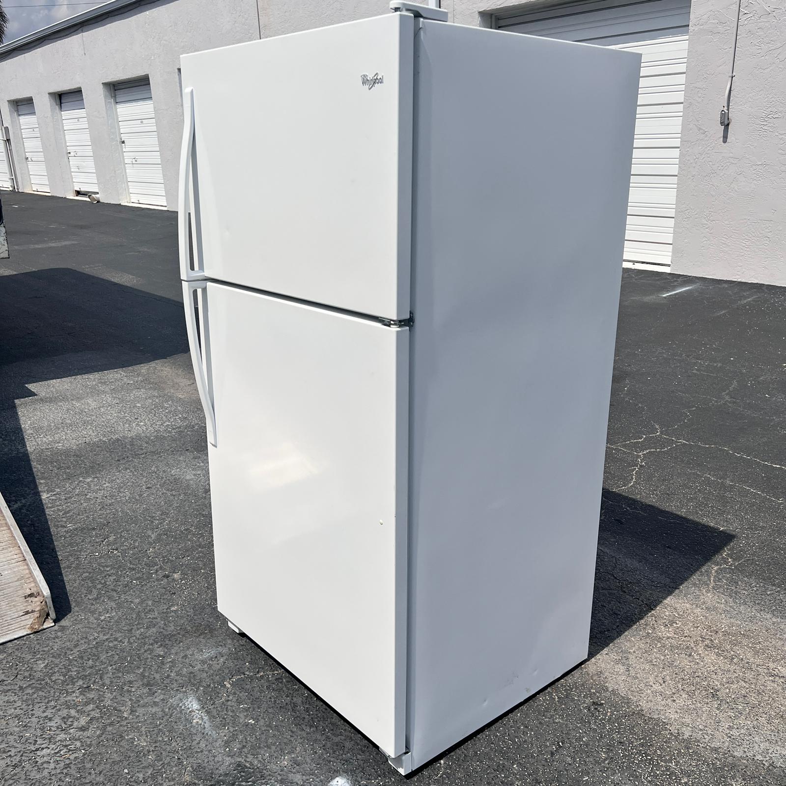 Whirlpool Top and Bottom Refrigerator Whirlpool Top and Bottom Refrigerator